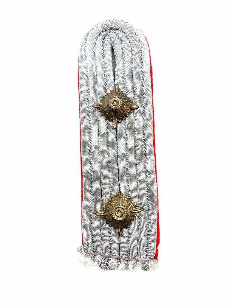 WW2 German Artillery Officers Shoulder Board Single 2 WW2 German Artillery Officers Shoulder Board Single 2