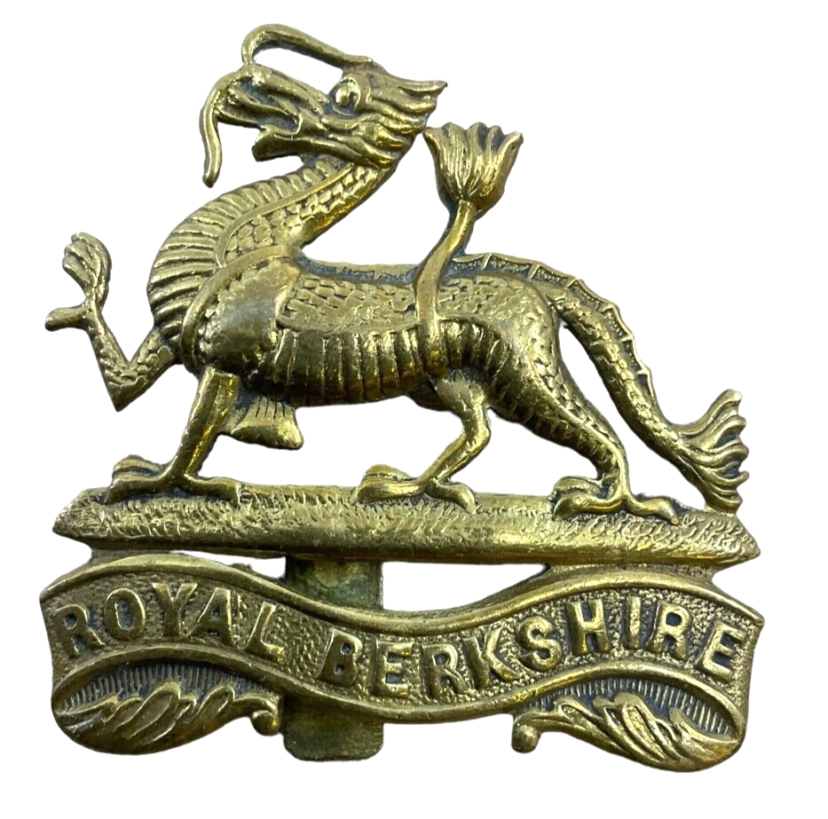 WW1 British BEF British Royal Berkshire Regiment Cap Badge WW1 British BEF British Royal Berkshire Regiment Cap Badge