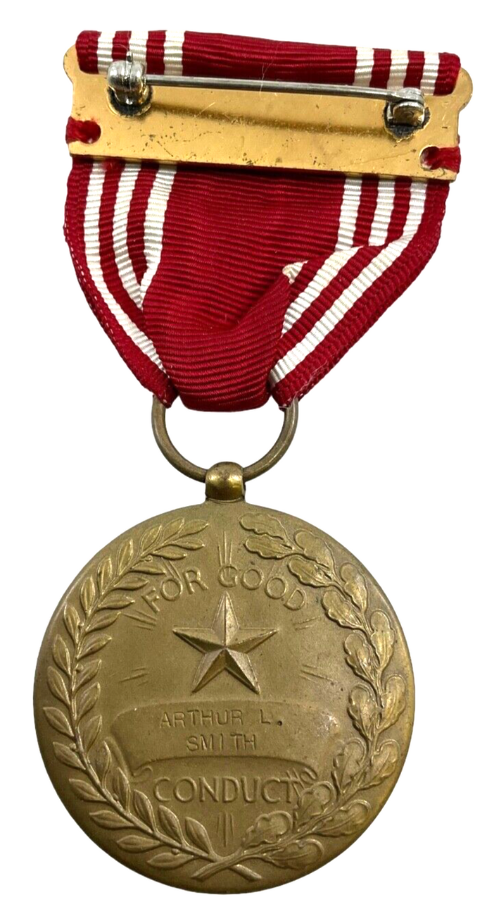 WW2 US Good Conduct Medal & Ribbon Named Arthur L. Smith WW2 US Good Conduct Medal & Ribbon Named Arthur L. Smith