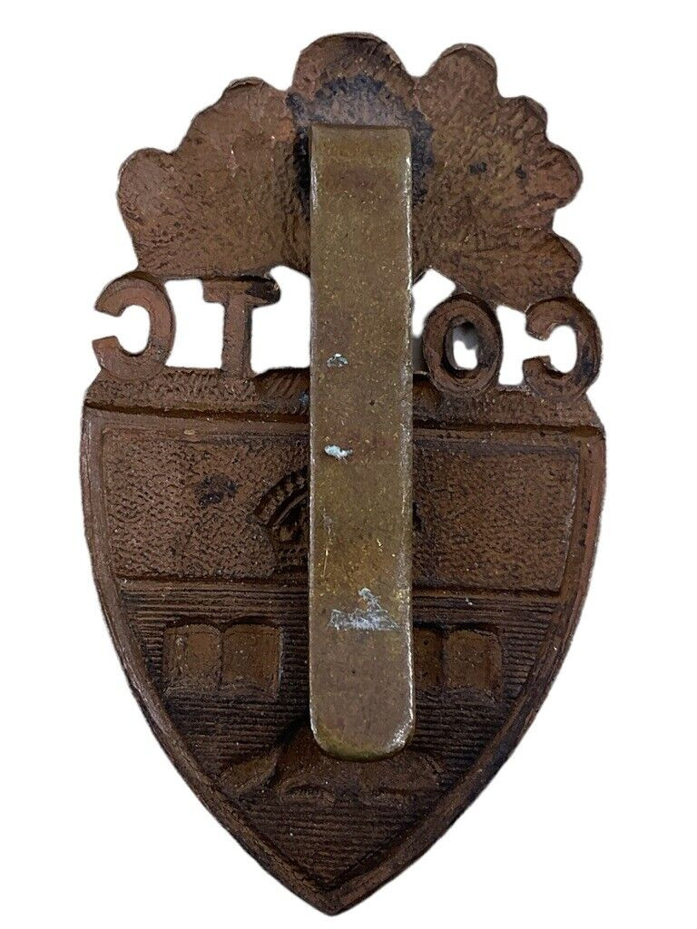 WW1 Canadian CEF COTC U of T University of Toronto Cap Badge 2 WW1 Canadian CEF COTC U of T University of Toronto Cap Badge 2