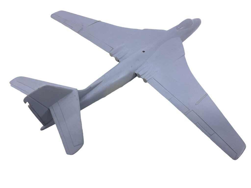 British RAF Valiant Bomber Aircraft ID Model USAF 1956 1:144 Scale British RAF Valiant Bomber Aircraft ID Model USAF 1956 1:144 Scale