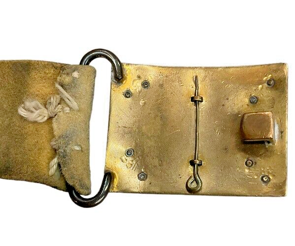 Canadian 48th Highlanders Shield Pattern Officers Buff Leather Belt and Buckle Canadian 48th Highlanders Shield Pattern Officers Buff Leather Belt and Buckle