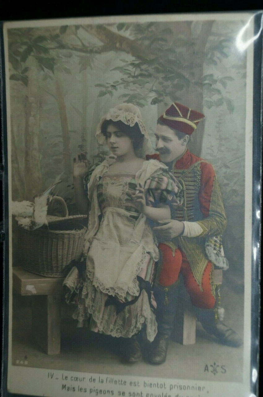 WW1 French Couple Portrait Postcard. WW1 French Couple Portrait Postcard.