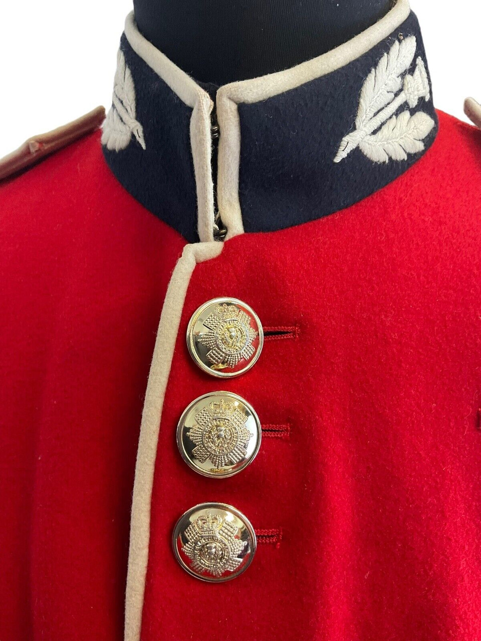 British Scots Guards Scarlet Parade Jacket Tunic Size Small British Scots Guards Scarlet Parade Jacket Tunic Size Small