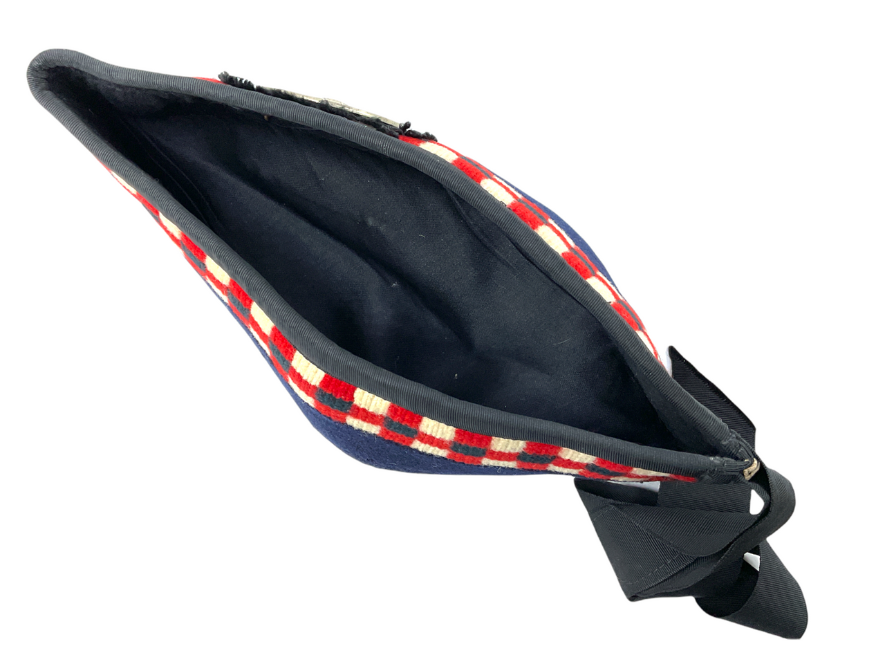 WW2 Canadian North Nova Scotia Highlanders Attributed Glengarry Pte R.H. Patton WW2 Canadian North Nova Scotia Highlanders Attributed Glengarry Pte R.H. Patton