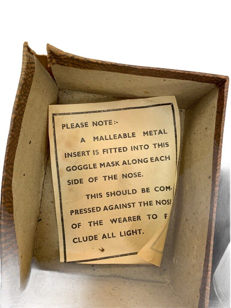 WW2 British RAF Night Simulator Gunnery Goggles in Box of Issue WW2 British RAF Night Simulator Gunnery Goggles in Box of Issue