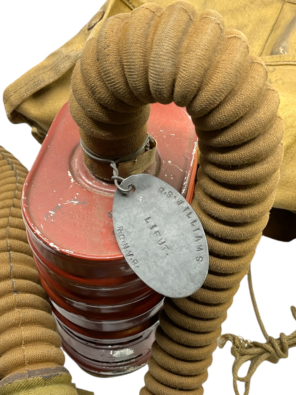 WW2 Canadian RCNVR Navy Long Hose Respirator Named Lt Commander RS Williams RARE WW2 Canadian RCNVR Navy Long Hose Respirator Named Lt Commander RS Williams RARE