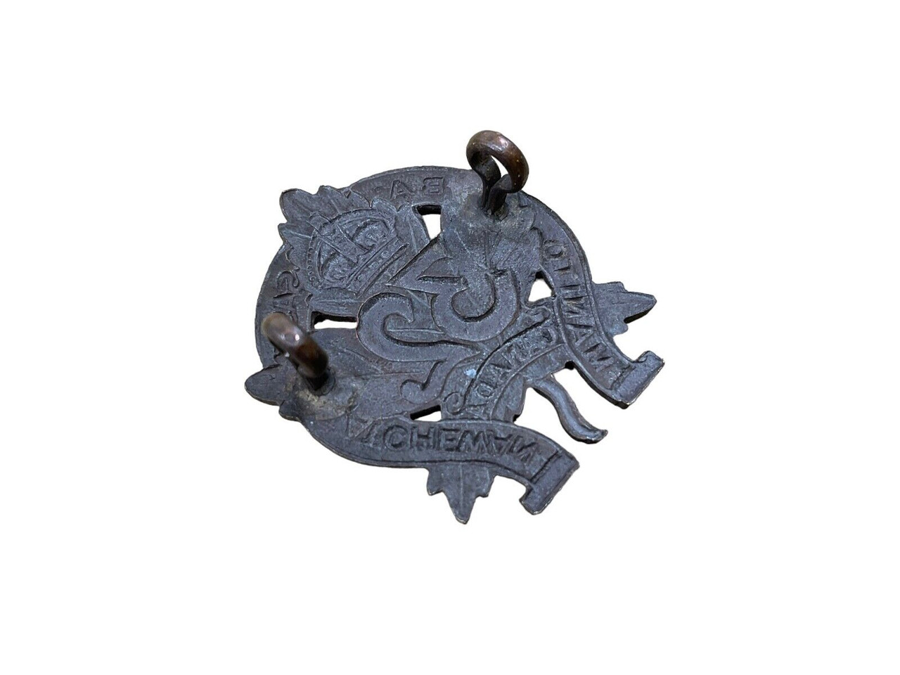 WW1 Canadian CEF 32nd Battalion Collar Badge Insignia WW1 Canadian CEF 32nd Battalion Collar Badge Insignia