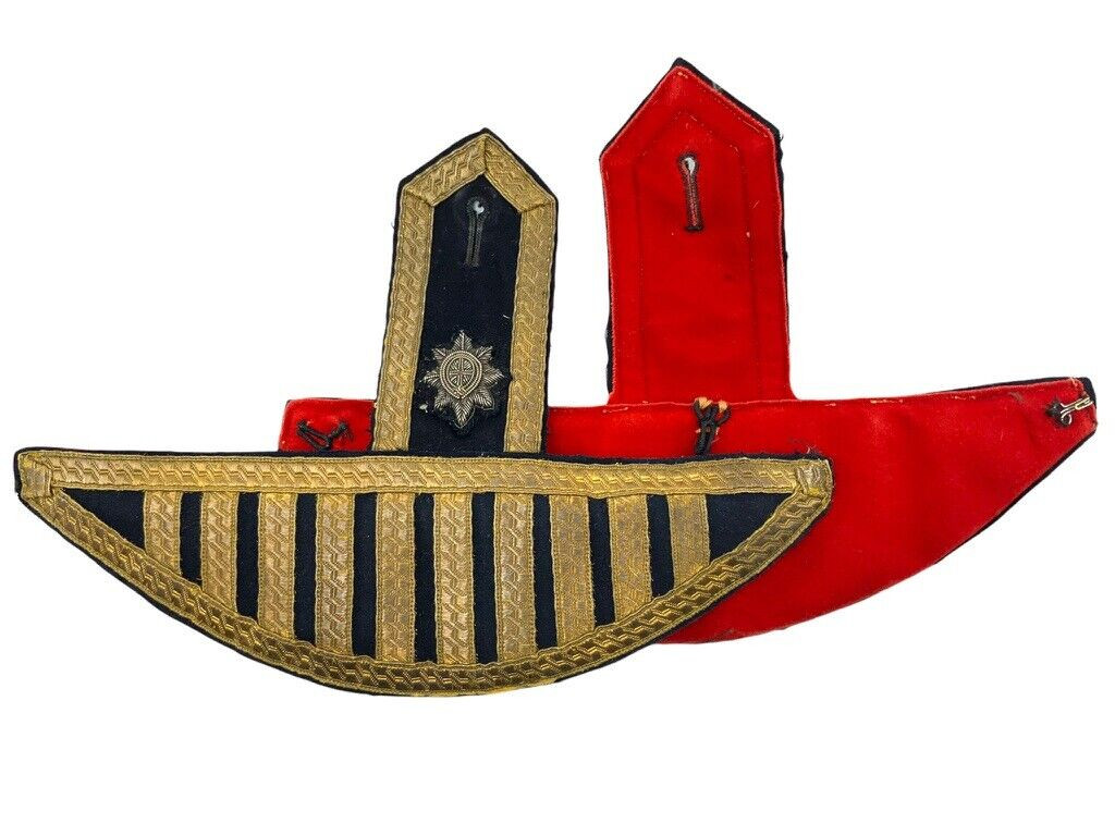 British Canadian Foot Guards Officers Band Swallow Tails Shoulder Boards Pair British Canadian Foot Guards Officers Band Swallow Tails Shoulder Boards Pair