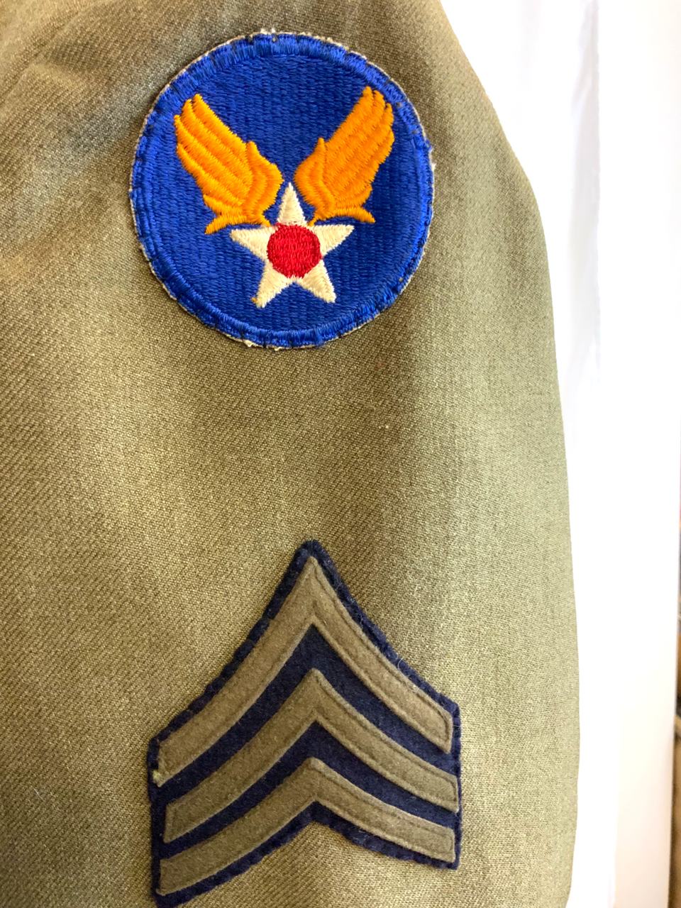 WW2 US USAAF Air Force Sergeant Shirt With SHAEF Bombardier Wing 15 Collar WW2 US USAAF Air Force Sergeant Shirt With SHAEF Bombardier Wing 15 Collar