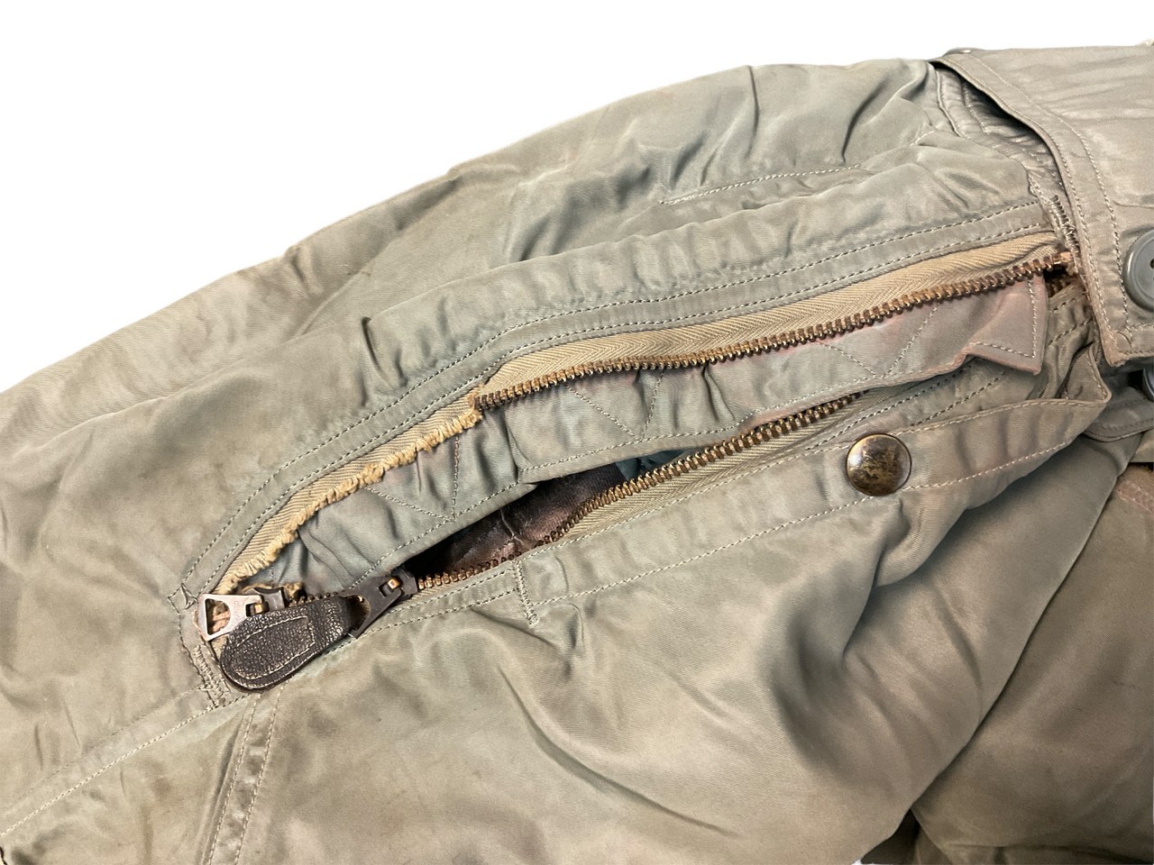 US USAF 1958 Dated Flying Coveralls Type CWU-I/P Size Medium Regular US USAF 1958 Dated Flying Coveralls Type CWU-I/P Size Medium Regular