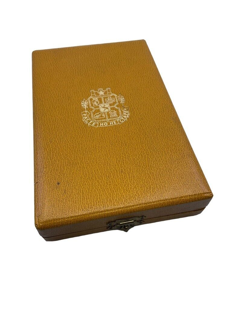 Buglarian Bulgaria Jubilee Medal for the 100th Anniversary of Sofia in Box Buglarian Bulgaria Jubilee Medal for the 100th Anniversary of Sofia in Box