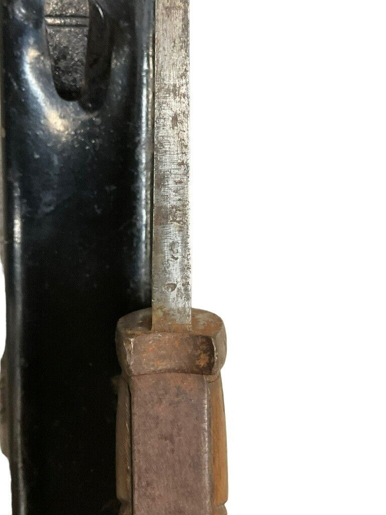 WW1 Imperial German 98/05 Bayonet with Scabbard WW1 Imperial German 98/05 Bayonet with Scabbard