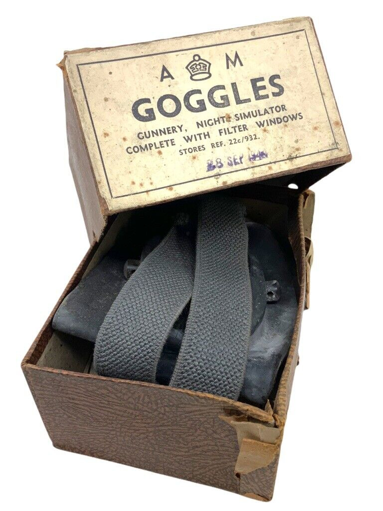 WW2 British RAF Night Simulator Gunnery Goggles in Box of Issue WW2 British RAF Night Simulator Gunnery Goggles in Box of Issue
