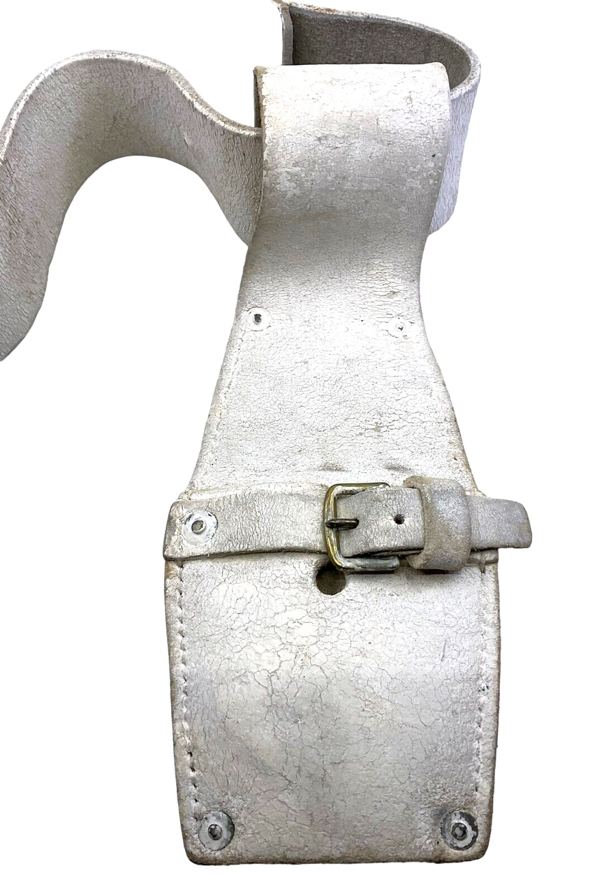 Canadian RHLI Hamilton Light Infantry Buff Leather Belt Buckle & Frog Canadian RHLI Hamilton Light Infantry Buff Leather Belt Buckle & Frog