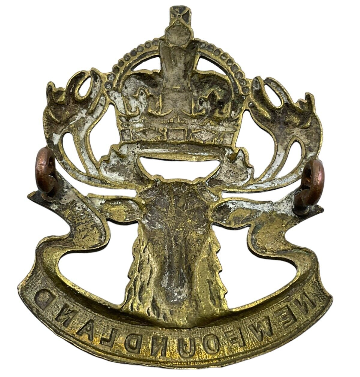 WW2 Canadian Newfoundland Regiment Cap Badge WW2 Canadian Newfoundland Regiment Cap Badge