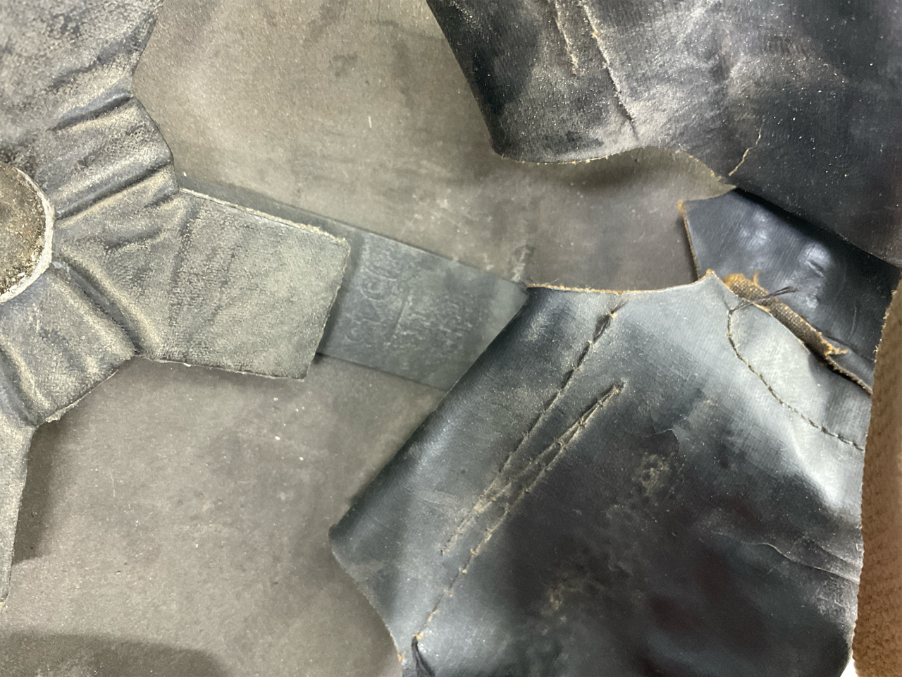 WW2 British Mk2 Combat Helmet 1943 Dated Liner WAR AID Stamped Brim WW2 British Mk2 Combat Helmet 1943 Dated Liner WAR AID Stamped Brim