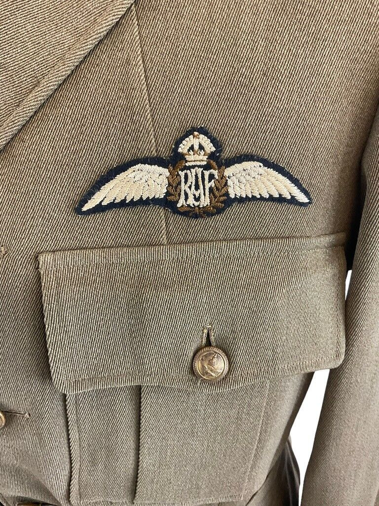 WW1 Canadian CEF RAF Named Officers Pilots Uniform with Medal and Research WW1 Canadian CEF RAF Named Officers Pilots Uniform with Medal and Research