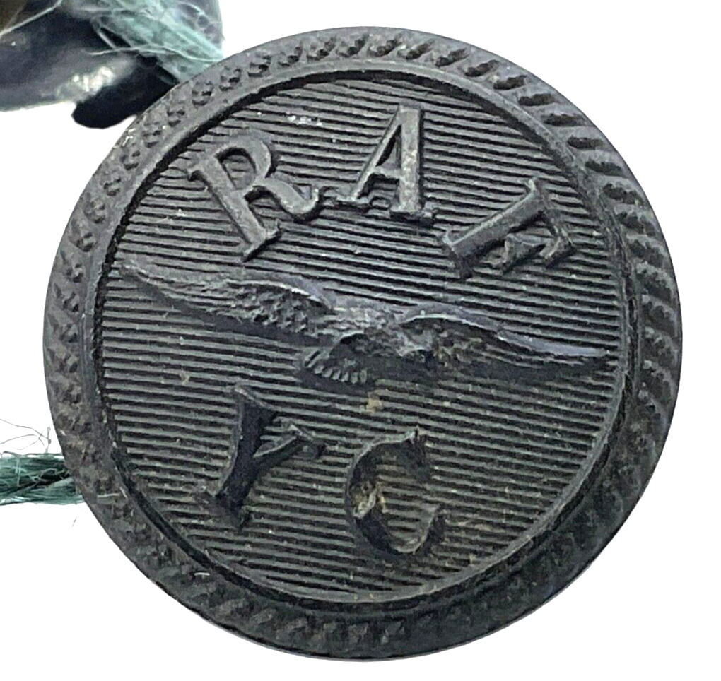 WW2 British RAF Yacht Club Black Plastic Button Group WW2 British RAF Yacht Club Black Plastic Button Group
