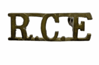 Royal Canadian Engineers RCE Shoulder Title Metal Insignia Single