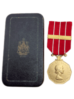 Canadian Forces Decoration Medal CD & Bar Sgt Devanney Canadian Forces Decoration Medal CD & Bar Sgt Devanney