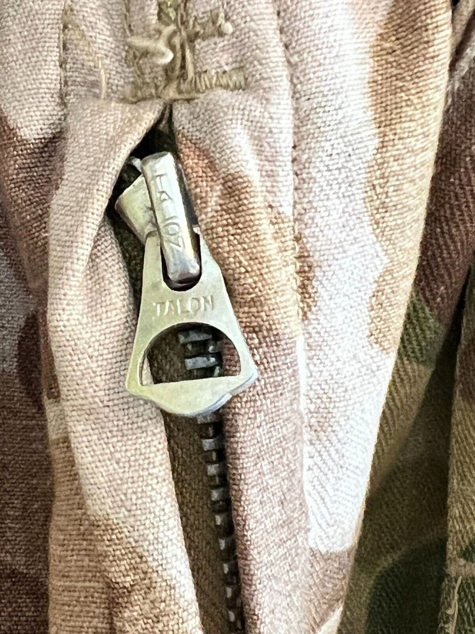 WW2 US USMC Paramarine Airborne Reversible Step In Smock Camouflage Size 38 RARE WW2 US USMC Paramarine Airborne Reversible Step In Smock Camouflage Size 38 RARE