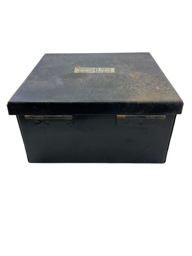 WW2 British RAF Spare Parts Tin for Gyro Gun Sight Type 6 Mk 1 EMPTY WW2 British RAF Spare Parts Tin for Gyro Gun Sight Type 6 Mk 1 EMPTY