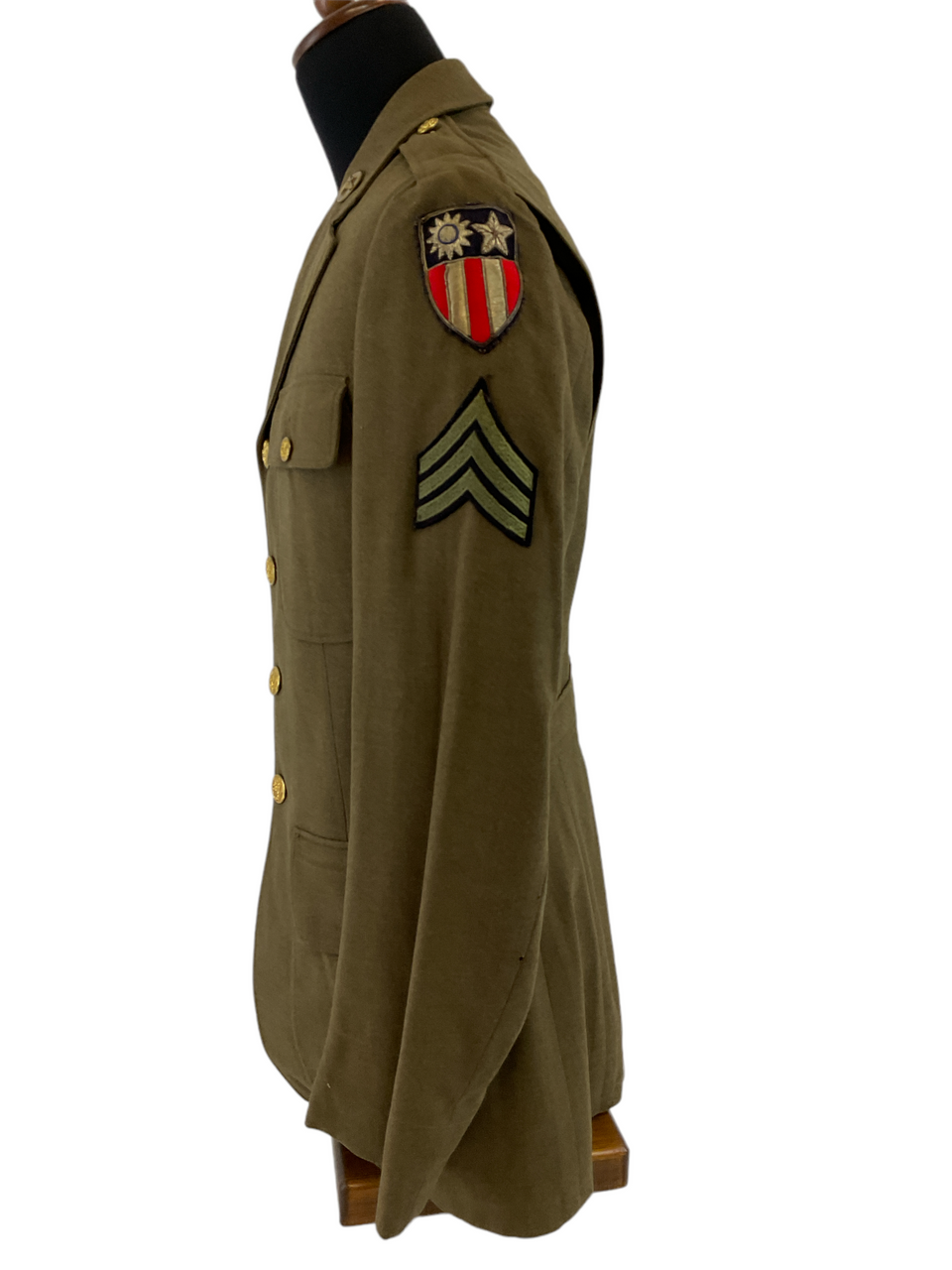 WW2 US USAAF Staff Sergeant Four Pocket Jacket With Bullion Theatre Insignia 37L WW2 US USAAF Staff Sergeant Four Pocket Jacket With Bullion Theatre Insignia 37L