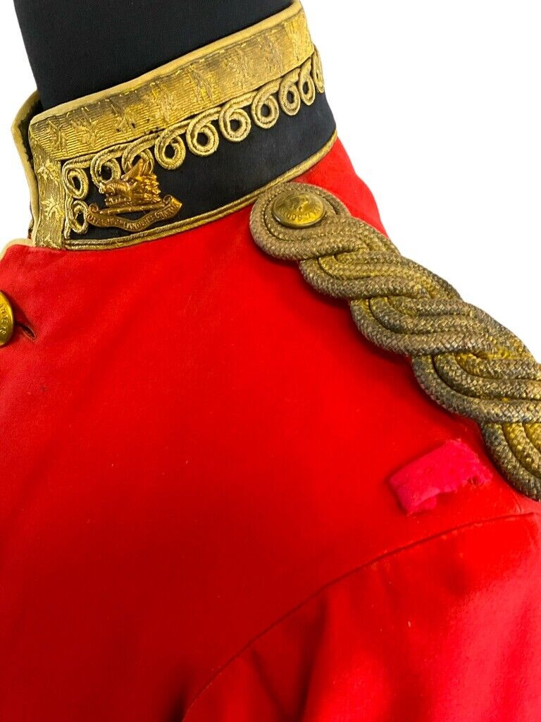 Canadian Black Watch Officers Doe Skin Scarlet Tunic and White Buff Belt Buckle Canadian Black Watch Officers Doe Skin Scarlet Tunic and White Buff Belt Buckle