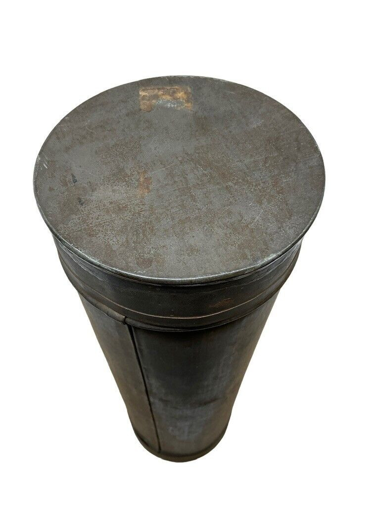 British Red Ostrich Feather Officers Cocked Hat Plume in Transit Case British Red Ostrich Feather Officers Cocked Hat Plume in Transit Case