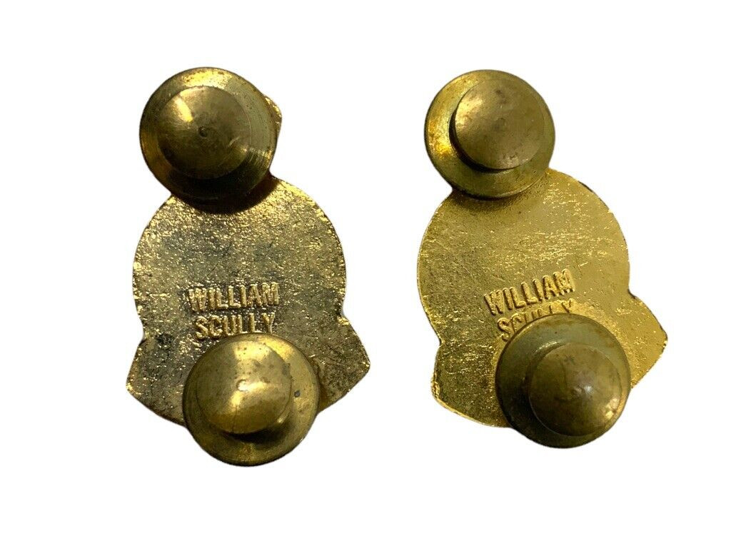 Canadian Forces Administration Collars Insignia Pair Canadian Forces Administration Collars Insignia Pair