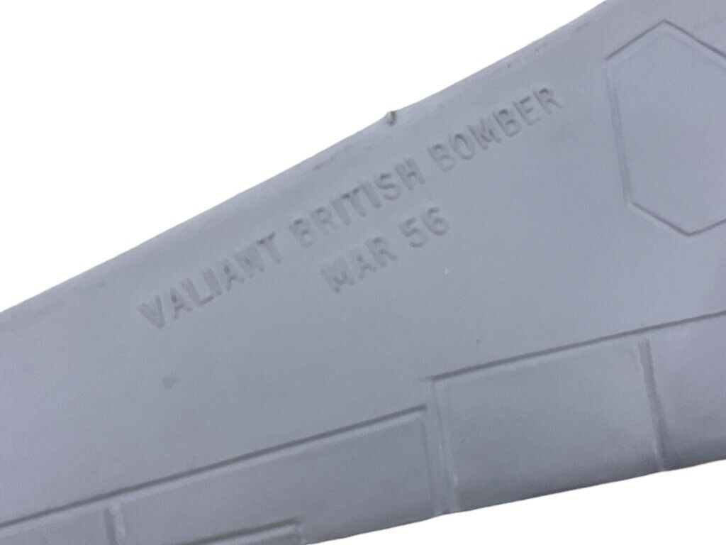 British RAF Valiant Bomber Aircraft ID Model USAF 1956 1:144 Scale British RAF Valiant Bomber Aircraft ID Model USAF 1956 1:144 Scale