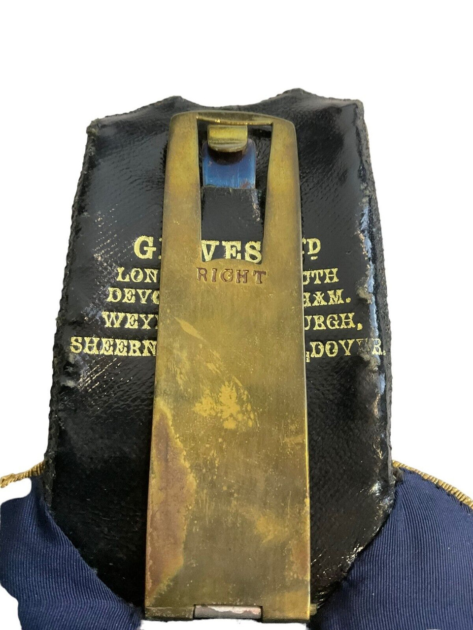 WW1 British Royal Navy Reserve RNR Officers Shoulder Boards Sword Belt Cased Set WW1 British Royal Navy Reserve RNR Officers Shoulder Boards Sword Belt Cased Set