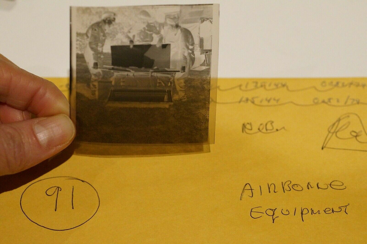 WW2 British Airborne Para Carrying Equipment Original Negative #91 WW2 British Airborne Para Carrying Equipment Original Negative #91