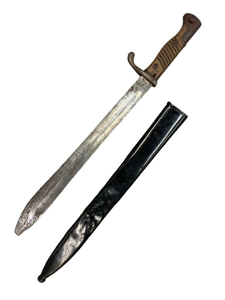 WW1 Imperial German 98/05 Bayonet with Scabbard WW1 Imperial German 98/05 Bayonet with Scabbard