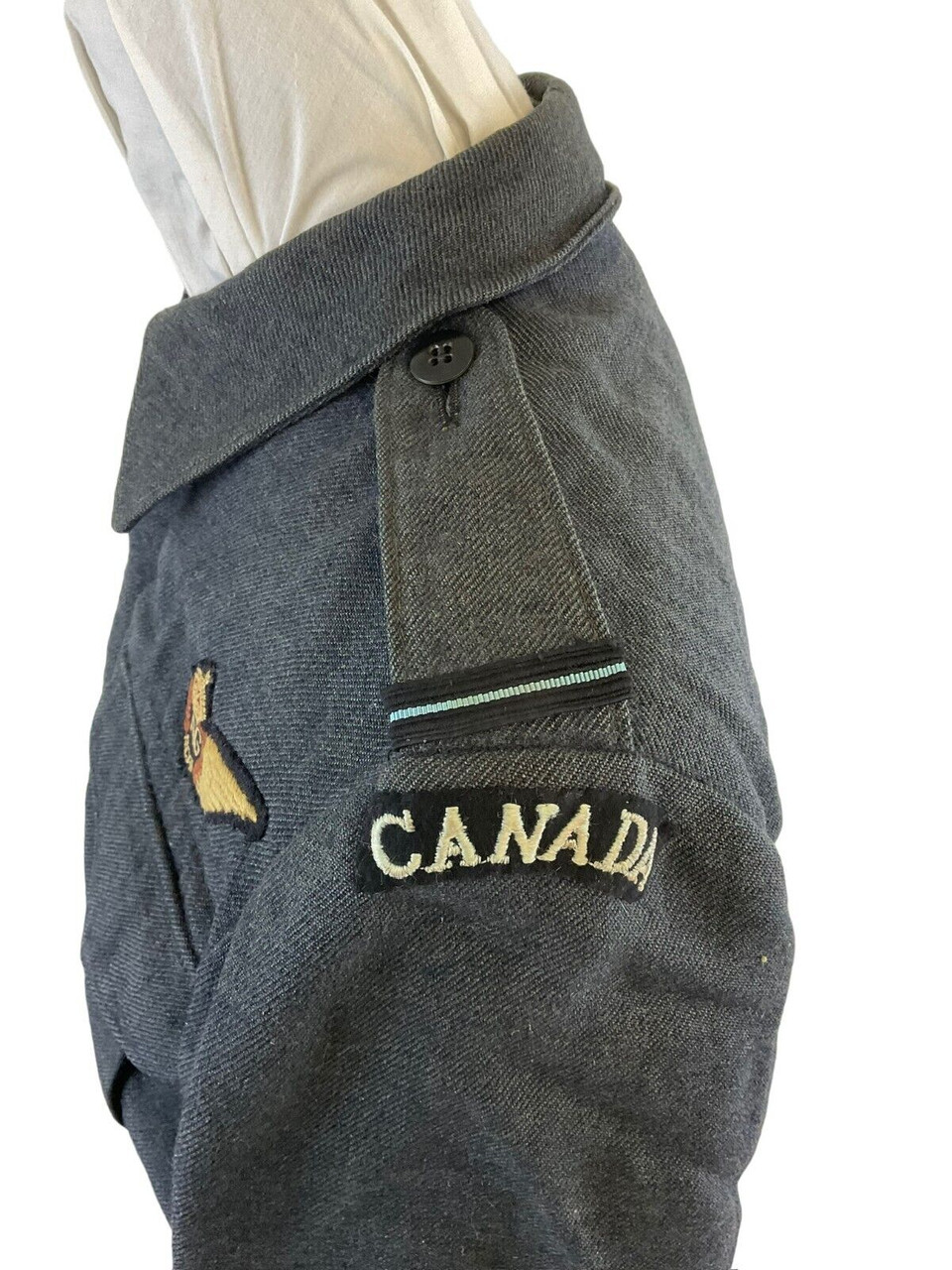 WW2 Canadian RCAF Air Gunners AG Officers Battle Dress Jacket C Broad Arrowed WW2 Canadian RCAF Air Gunners AG Officers Battle Dress Jacket C Broad Arrowed