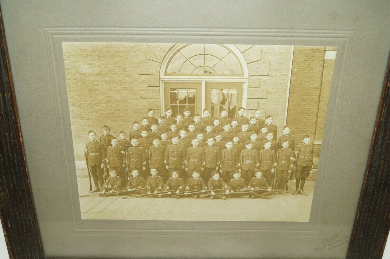 WW1 Era Canadian Army Cadet Framed Group Photograph WW1 Era Canadian Army Cadet Framed Group Photograph