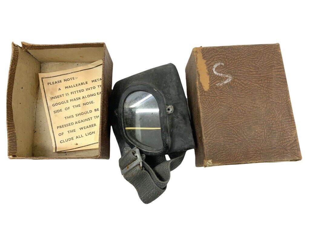 WW2 British RAF Night Simulator Gunnery Goggles in Box of Issue WW2 British RAF Night Simulator Gunnery Goggles in Box of Issue