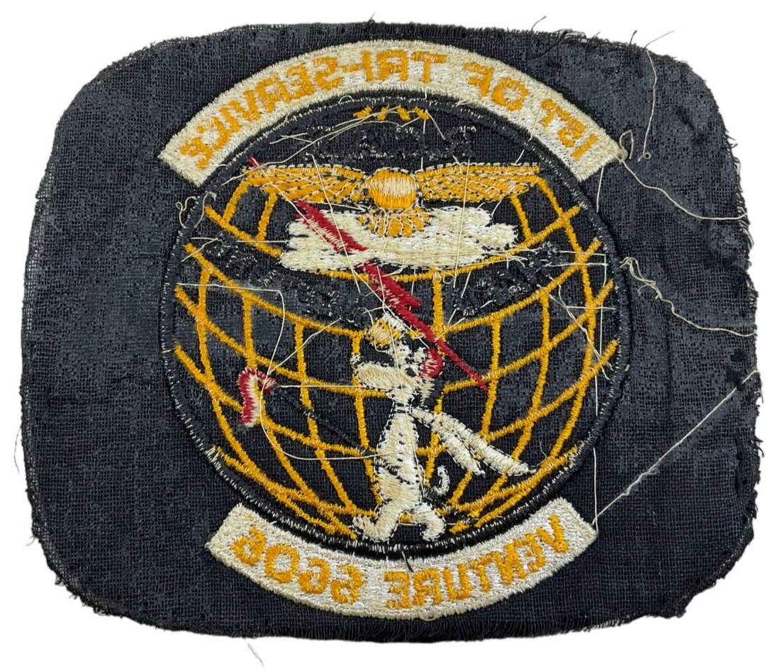 Canadian RCAF SNAFU Neptune 1st of Tri-Service Venture 6606 Crest Patch Snoopy Canadian RCAF SNAFU Neptune 1st of Tri-Service Venture 6606 Crest Patch Snoopy