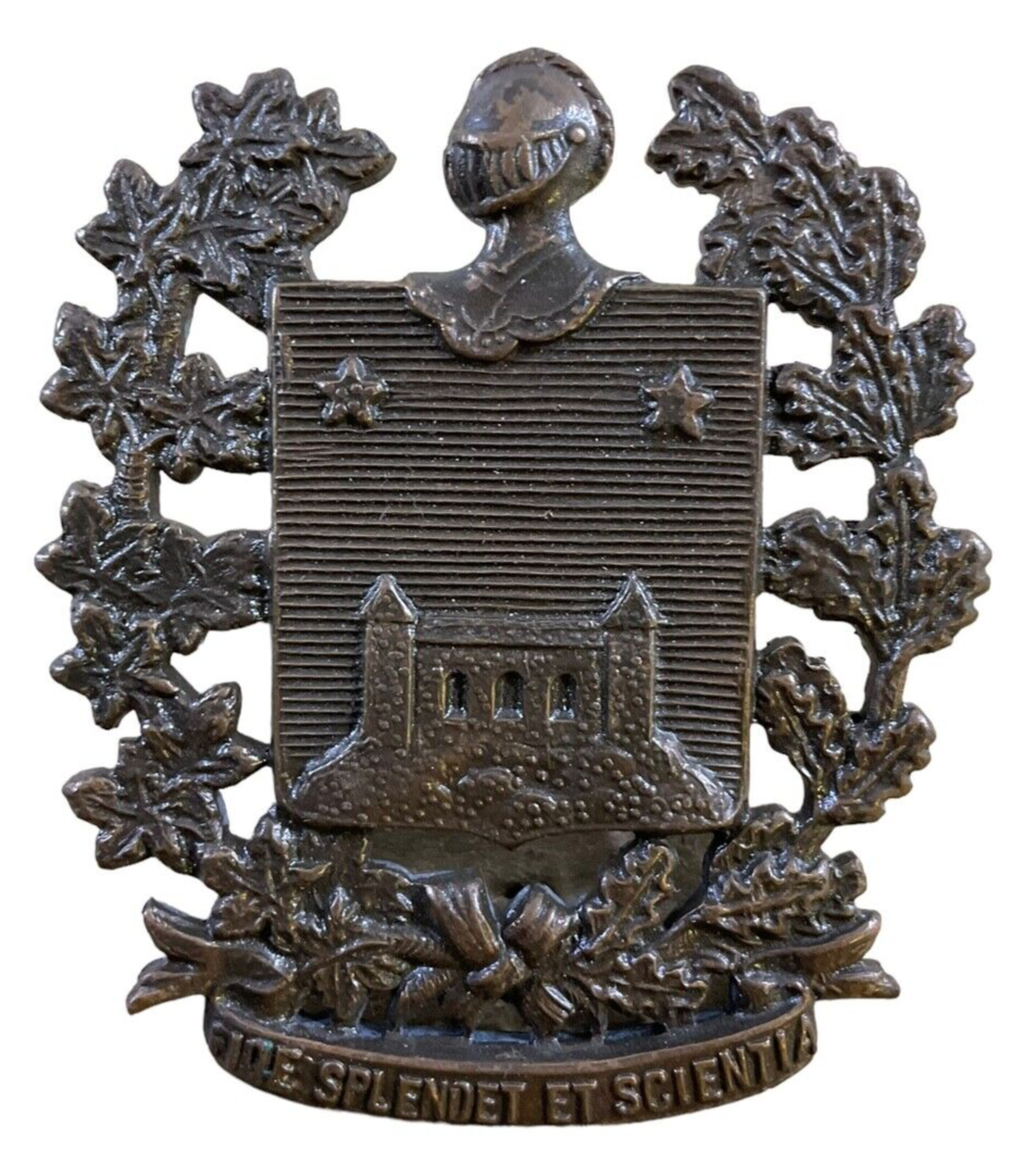 WW2 Canadian COTC University Of Montreal Cap Badge Insignia WW2 Canadian COTC University Of Montreal Cap Badge Insignia