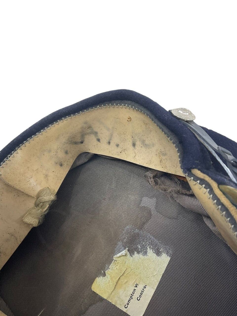 British Forces Coldstream Guards Peak Visor Cap Compton & Webb Size 6 3/8 British Forces Coldstream Guards Peak Visor Cap Compton & Webb Size 6 3/8