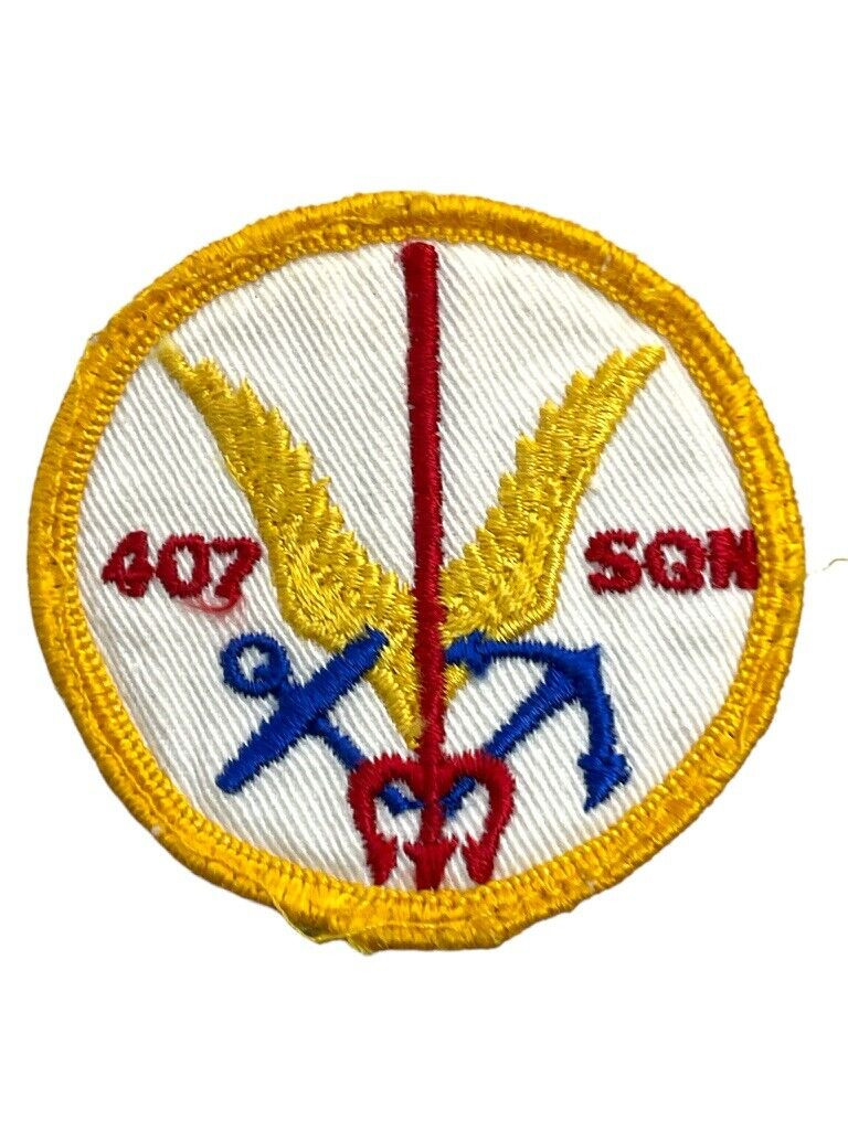 Canadian RCAF 407 Squadron Gold Border Colour Crest Patch Vintage Canadian RCAF 407 Squadron Gold Border Colour Crest Patch Vintage