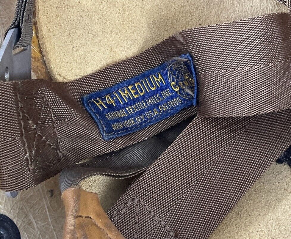 Canadian Forces RCAF H41 Medium Bone Dome Helmet Shell Canadian Forces RCAF H41 Medium Bone Dome Helmet Shell