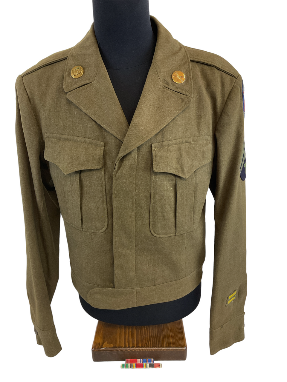 WW2 US Ike Jacket Size 36 L SHAEF Bullion Sleeve Insignia & Trousers 32 WW2 US Ike Jacket Size 36 L SHAEF Bullion Sleeve Insignia & Trousers 32