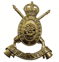 WW2 British Hampshire Yeomanry Carabiniers Cap Badge