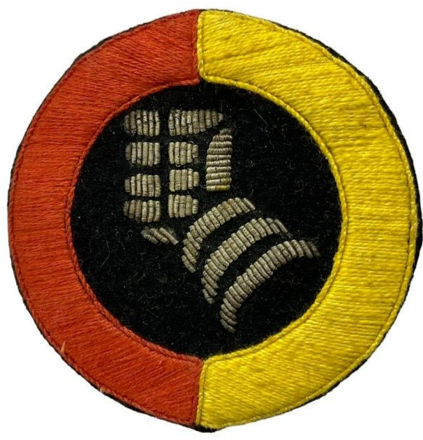 WW2 Brirtish Royal Armoured Corps Slouch Hat Cap Badge WW2 Brirtish Royal Armoured Corps Slouch Hat Cap Badge