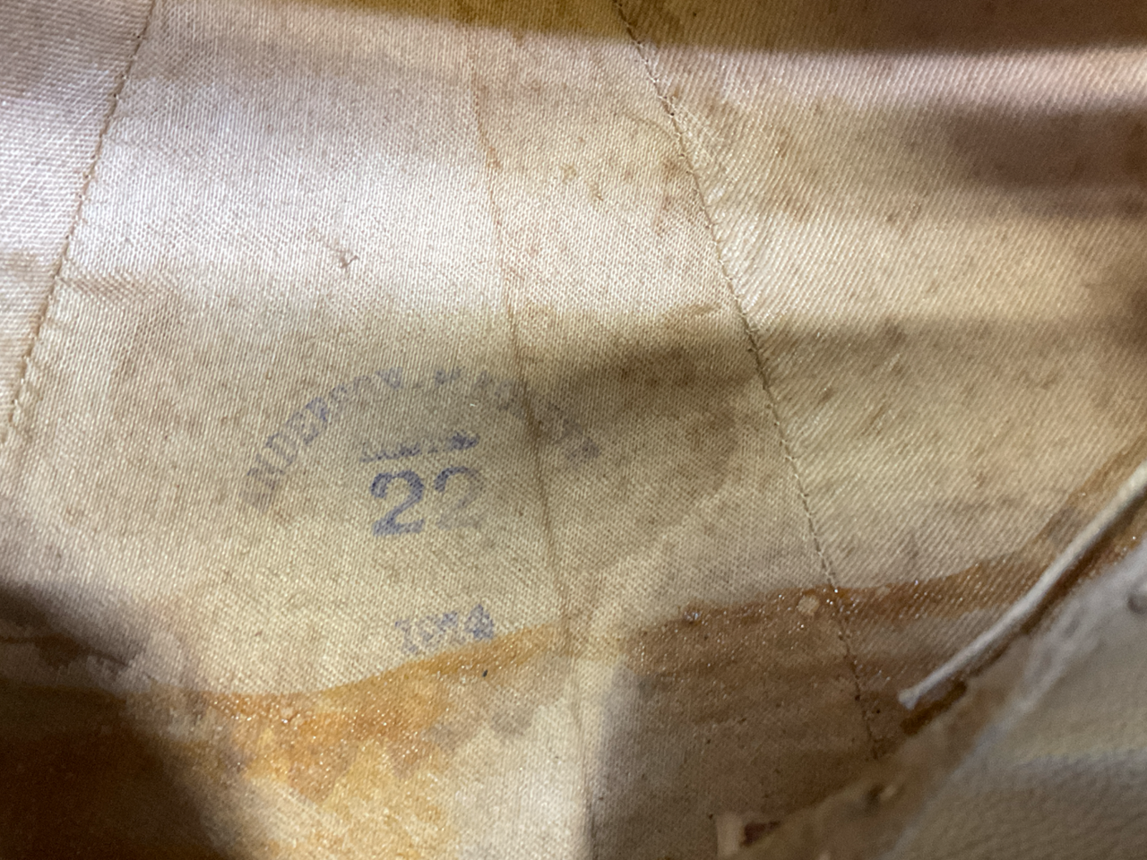 WW1 Canadian CEF 1914 Dated Tropical Wolseley Pith Helmet WW1 Canadian CEF 1914 Dated Tropical Wolseley Pith Helmet