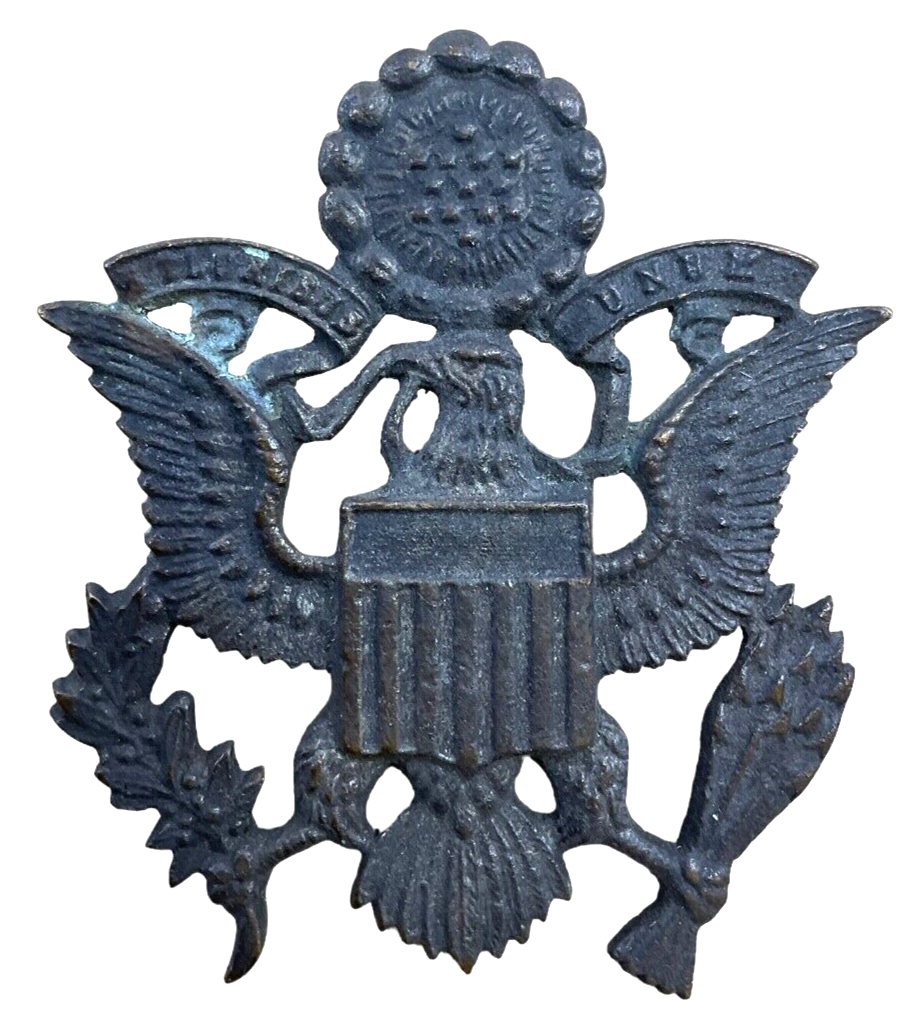 WW1 US Army Theatre Made Cast Cap Badge Insignia WW1 US Army Theatre Made Cast Cap Badge Insignia