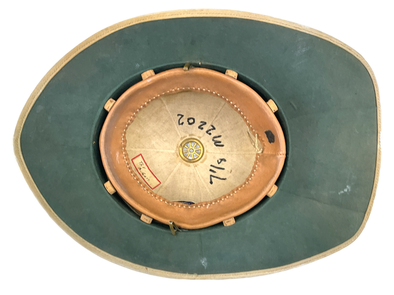 WW2 Canadian British Wolseley Tropical Sun Helmet Size 7 1/8 WW2 Canadian British Wolseley Tropical Sun Helmet Size 7 1/8