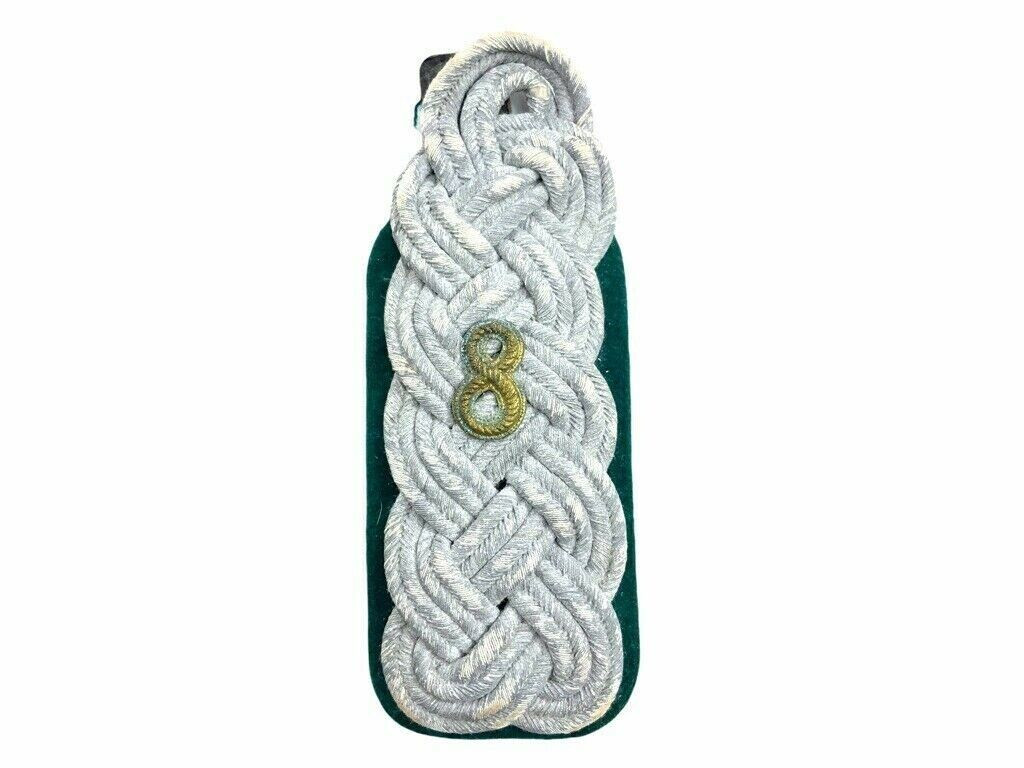 WW2 German 8th Jäger Senior Officers Single Shoulder Board Insignia WW2 German 8th Jäger Senior Officers Single Shoulder Board Insignia